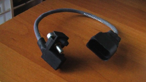 Изучаем и самостоятельно меняем датчики на автомобилях Фольскваген Гольф