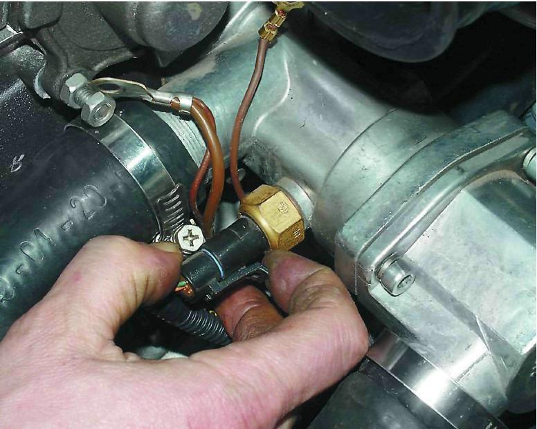 Датчик включения вентилятора: где находится, как проверить и произвести замену? Датчик включения вентилятора: где находится, как проверить и произвести замену?