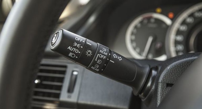 Описание переключателя света фар, руководство по подключению устройства