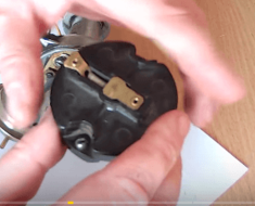 Характеристика трамблера на ВАЗ 2107, самостоятельный ремонт детали