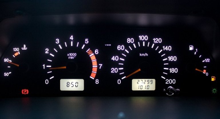 Почему не работает спидометр на ВАЗ 2110 и как проверить прибор на исправность?