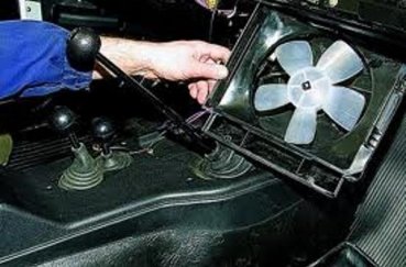 Способы доработки, демонтажа и замены печки на автомобиле ВАЗ 2107