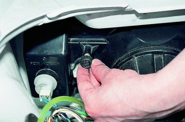 Автоматическое включение фар, неисправности и ремонт оптики на ВАЗ 2107