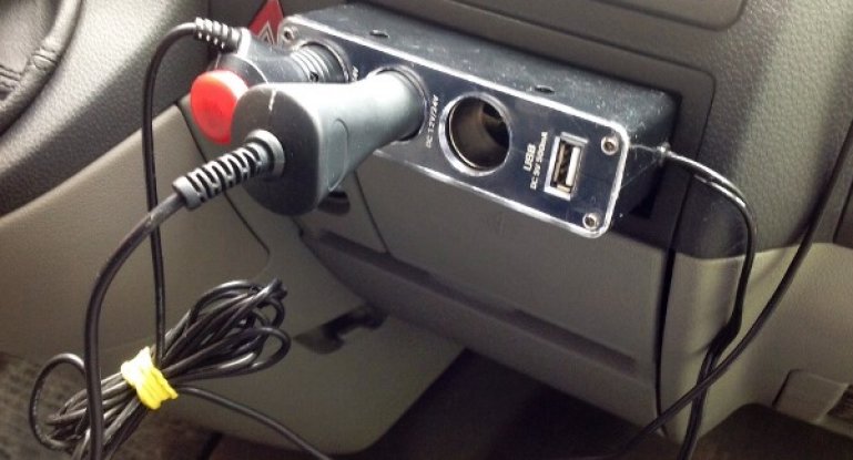 Характеристика разветвителя прикуривателя, критерии выбора устройства в авто