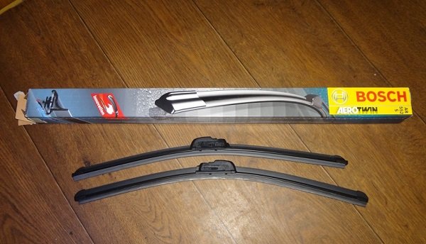 Обзор стеклоочистителя (включая бачок омывателя) на ВАЗ 2110, его ремонт и замена