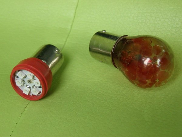 Детальная инструкция по замене лампочки заднего стоп-сигнала своими руками Детальная инструкция по замене лампочки заднего стоп-сигнала своими руками