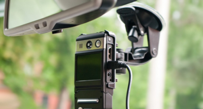 Как подключить видеорегистратор в машине без прикуривателя своими руками?