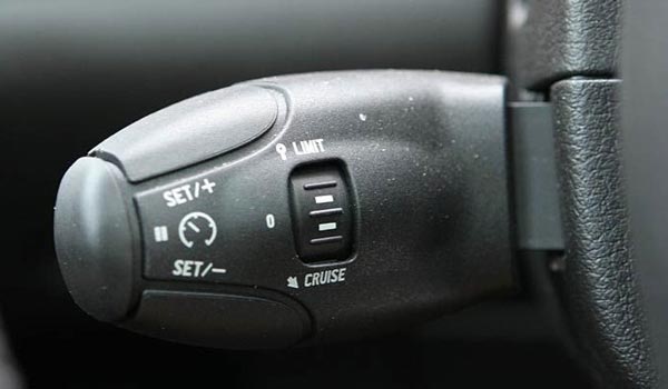 Характеристика круиз-контроля: разновидности, особенности эксплуатации Характеристика круиз-контроля: разновидности, особенности эксплуатации