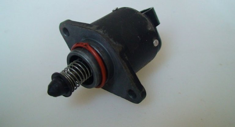 Обзор датчика холостого хода и руководство по его снятию и замене своими руками