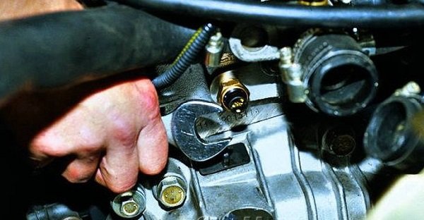 Технические параметры датчика температуры охлаждающей жидкости на ВАЗ 2114