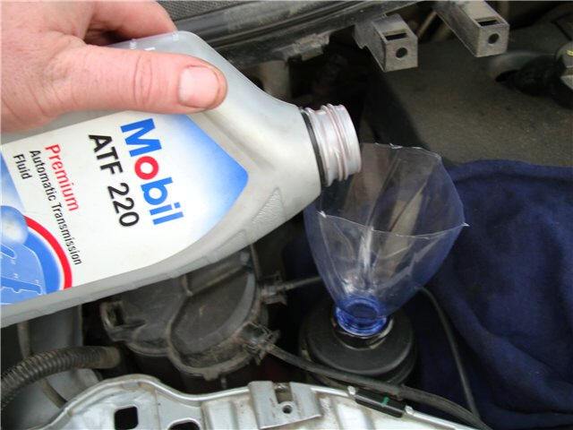 Как выбрать масло для гидроусилителя руля и поменять своими руками?