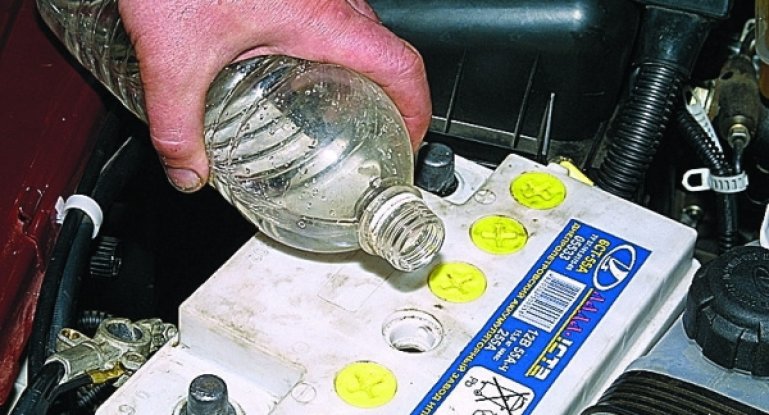 Описание срока службы аккумулятора автомобиля: как его узнать и продлить?