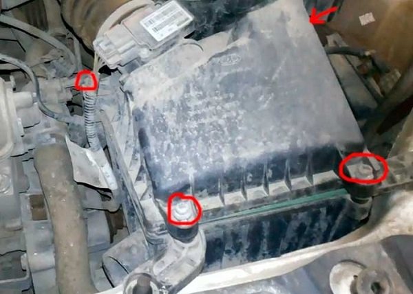 Подробное руководство по замене воздушного фильтра Lada Priora и Lada Granta