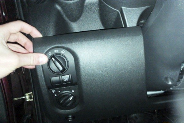 Руководство по замене блока предохранителей на Lada Granta, расшифровка Руководство по замене блока предохранителей на Lada Granta, расшифровка