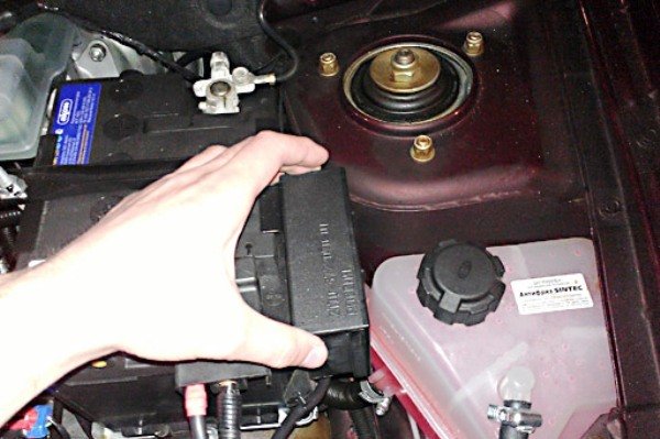 Руководство по замене блока предохранителей на Lada Granta, расшифровка Руководство по замене блока предохранителей на Lada Granta, расшифровка