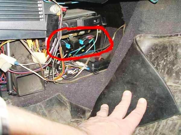 Руководство по замене блока предохранителей на ВАЗ 2112, расшифровка Руководство по замене блока предохранителей на ВАЗ 2112, расшифровка