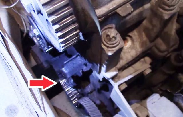 Инструкция, как произвести замену сальника коленвала на ВАЗ 2109 (видео) Инструкция, как произвести замену сальника коленвала на ВАЗ 2109 (видео)