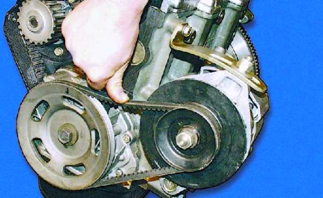 Практическое руководство по замене ремня генератора, признаки его износа Практическое руководство по замене ремня генератора, признаки его износа