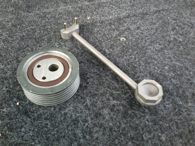 Устройство ролика натяжителя ремня генератора, натяжка ремня генератора Устройство ролика натяжителя ремня генератора, натяжка ремня генератора