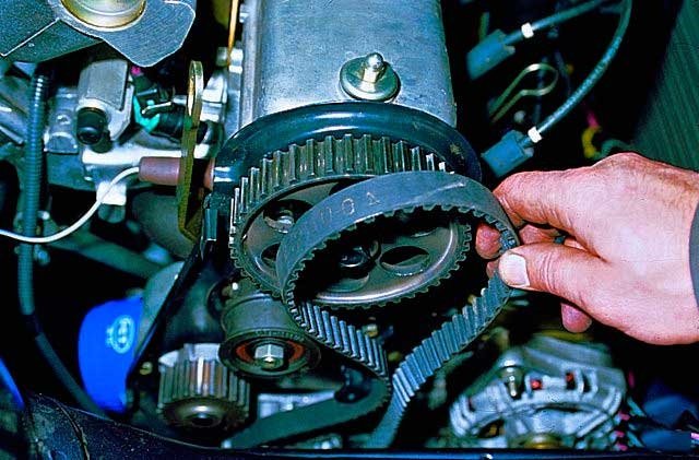 Подробная инструкция по квалифицированной замене ремня ГРМ на ВАЗ 2109 Подробная инструкция по квалифицированной замене ремня ГРМ на ВАЗ 2109