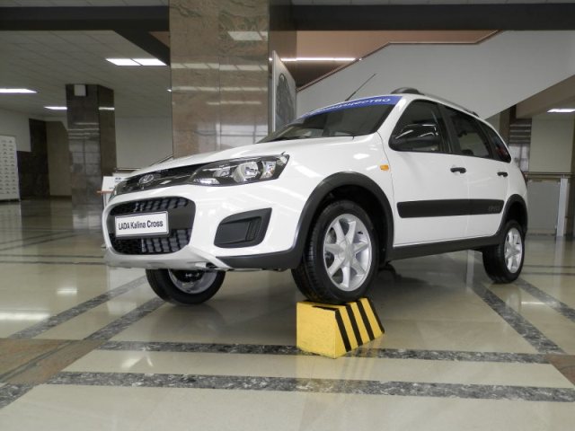 Установка кросс защиты картера на автомобиль Lada Kalina 2 самостоятельно Установка кросс защиты картера на автомобиль Lada Kalina 2 самостоятельно