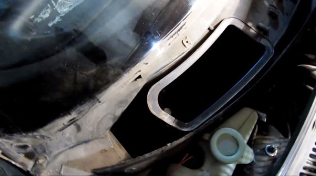 Как правильно произвести замену салонного фильтра на автомобиле ВАЗ 2112 самостоятельно