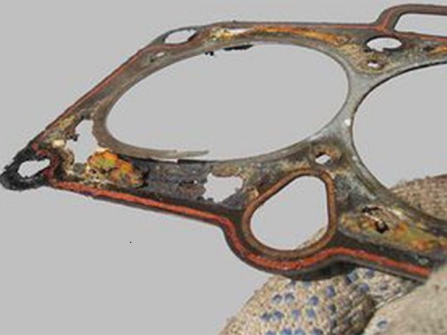 Руководство по замене прокладки головки блока цилиндров на ВАЗ 2109 Руководство по замене прокладки головки блока цилиндров на ВАЗ 2109