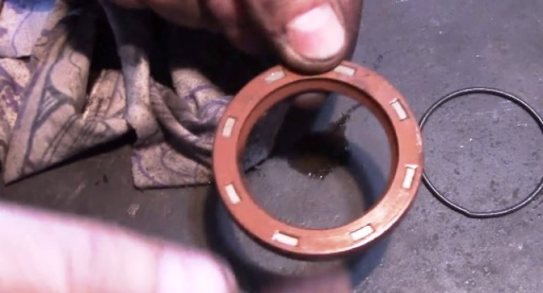 Самостоятельная замена переднего и заднего сальника коленвала на ВАЗ 2107