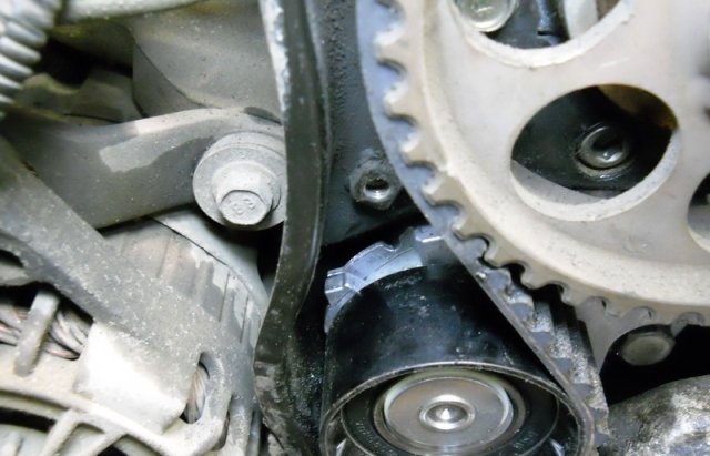 Ручная замена ремня ГРМ Chevrolet Lanos6 пошаговая инструкция с фото Ручная замена ремня ГРМ Chevrolet Lanos6 пошаговая инструкция с фото