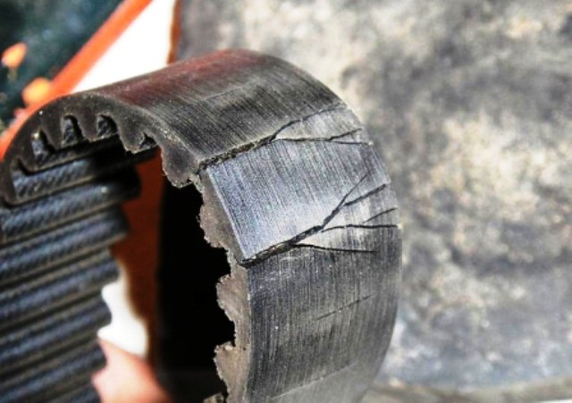 Замена ремня ГРМ Ford Focus 2 своими руками (видео): инструкции с фото Замена ремня ГРМ Ford Focus 2 своими руками (видео): инструкции с фото