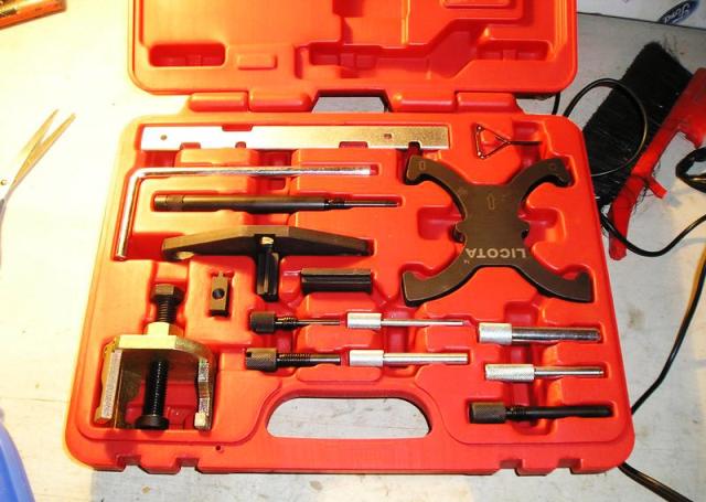 Замена ремня ГРМ Ford Focus 2 своими руками (видео): инструкции с фото Замена ремня ГРМ Ford Focus 2 своими руками (видео): инструкции с фото