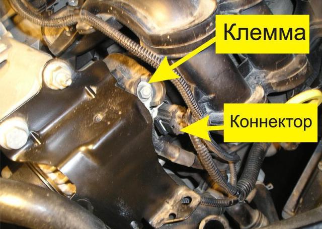 Замена ремня ГРМ Ford Focus 2 своими руками (видео): инструкции с фото Замена ремня ГРМ Ford Focus 2 своими руками (видео): инструкции с фото