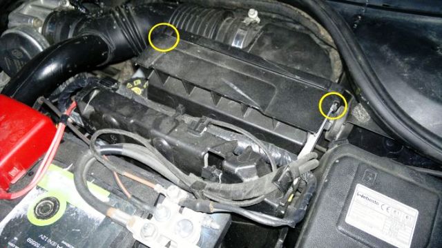 Замена воздушного фильтра Renault Megane 2: пошаговая инструкция с фото Замена воздушного фильтра Renault Megane 2: пошаговая инструкция с фото