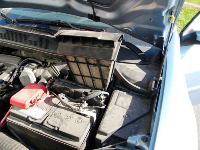 Замена воздушного фильтра Renault Megane 2: пошаговая инструкция с фото Замена воздушного фильтра Renault Megane 2: пошаговая инструкция с фото