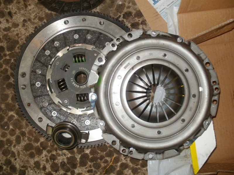 О сцеплении и его замене на автомобиле ВАЗ 2110: пошаговая инструкция О сцеплении и его замене на автомобиле ВАЗ 2110: пошаговая инструкция