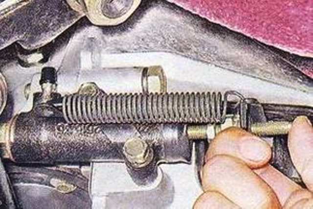 Как регулировать педали сцепления на авто ВАЗ 2107: инструкции и видео Как регулировать педали сцепления на авто ВАЗ 2107: инструкции и видео