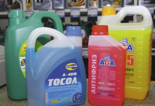 Процесс выбора и замены тосола на ВАЗ 2110: фото- и видеоинструкции Процесс выбора и замены тосола на ВАЗ 2110: фото- и видеоинструкции