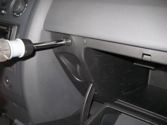 Процесс замены салонного фильтра на Renault Megane 2: фото и видео