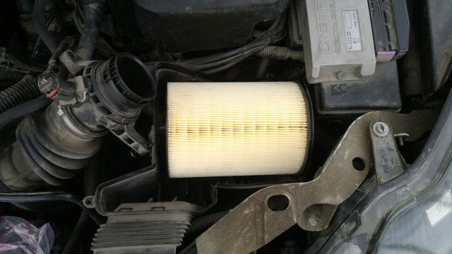 Замена и рестайлинг воздушного фильтра на Ford Focus 2: фото и видео