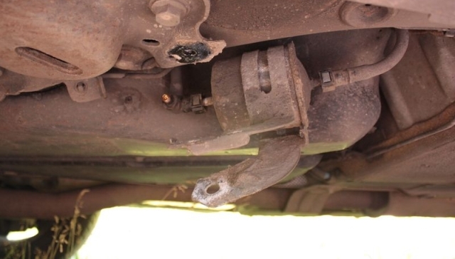 Как самому заменить топливный фильтр на Volvo ХС90 с дизельным двигателем Как самому заменить топливный фильтр на Volvo ХС90 с дизельным двигателем