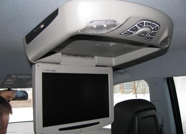 Критерии выбора потолочного монитора для автомобиля: все, что следует знать Критерии выбора потолочного монитора для автомобиля: все, что следует знать