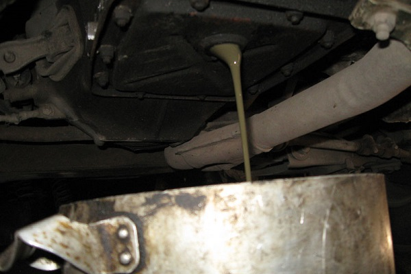 Меняем масло на ВАЗ 2101 самостоятельно