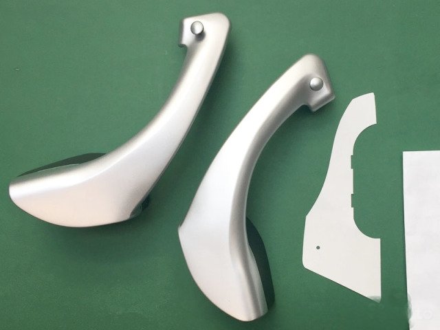 Установка удобных задних ручек на Ладу Largus