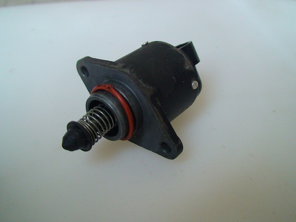 Датчик холостого хода ВАЗ 2112 – замена без специалистов