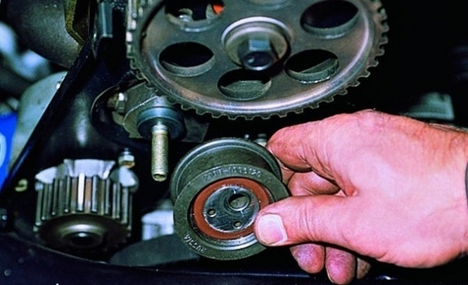 Самостоятельно меняем ремень ГРМ на ВАЗ 2108 в гаражных условиях