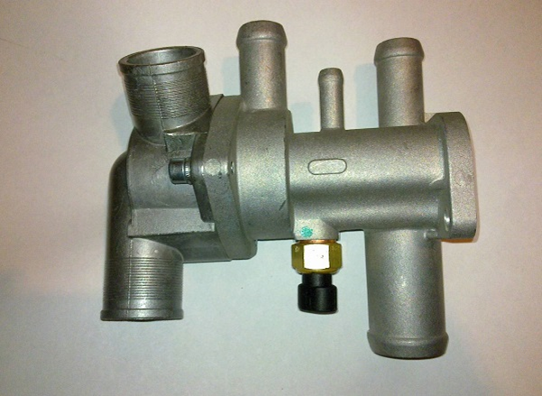 Подробная инструкция по самостоятельной замене термостата на ВАЗ 2114 Подробная инструкция по самостоятельной замене термостата на ВАЗ 2114