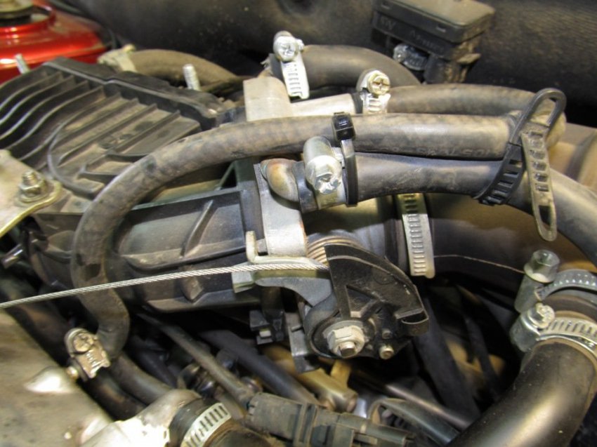 Датчик холостого и заднего хода Lada Kalina: описание с инструкцией по замене