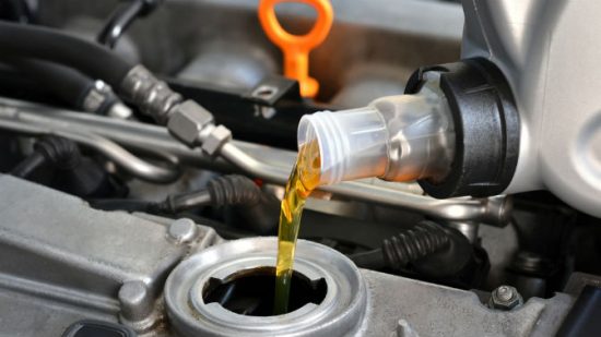 Сколько масла нужно заливать в коробку передач Сколько масла нужно заливать в коробку передач