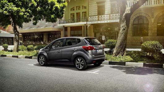 Компактные автомобили для женщин - малогабаритные, небольшие