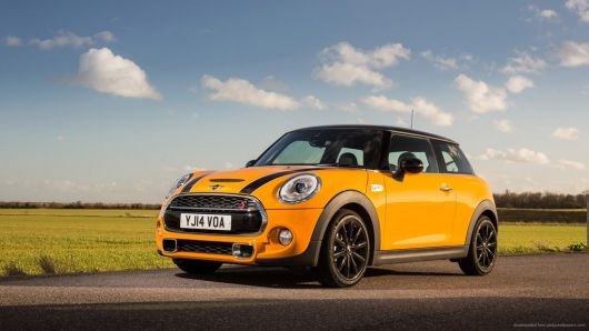 Компактные автомобили для женщин - малогабаритные, небольшие